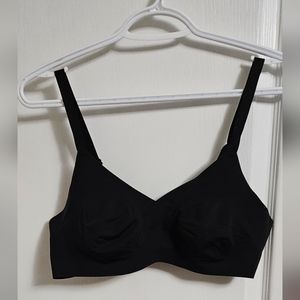 Knix V-neck bra size 3